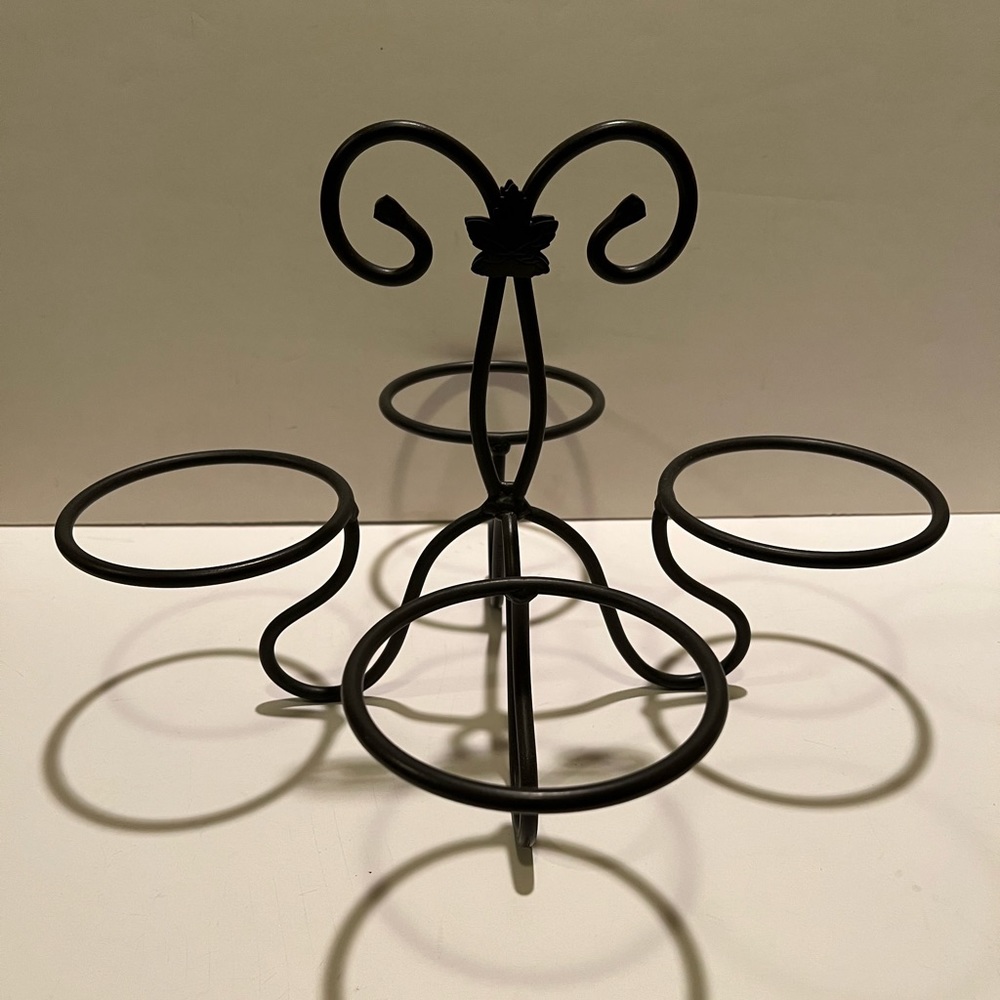NWOT LONGABERGER WROUGHT IRON 4 BOWL CADDY.